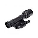 LINTERNA ELEMENT TACTICAL 220 LUMENS NEGRA