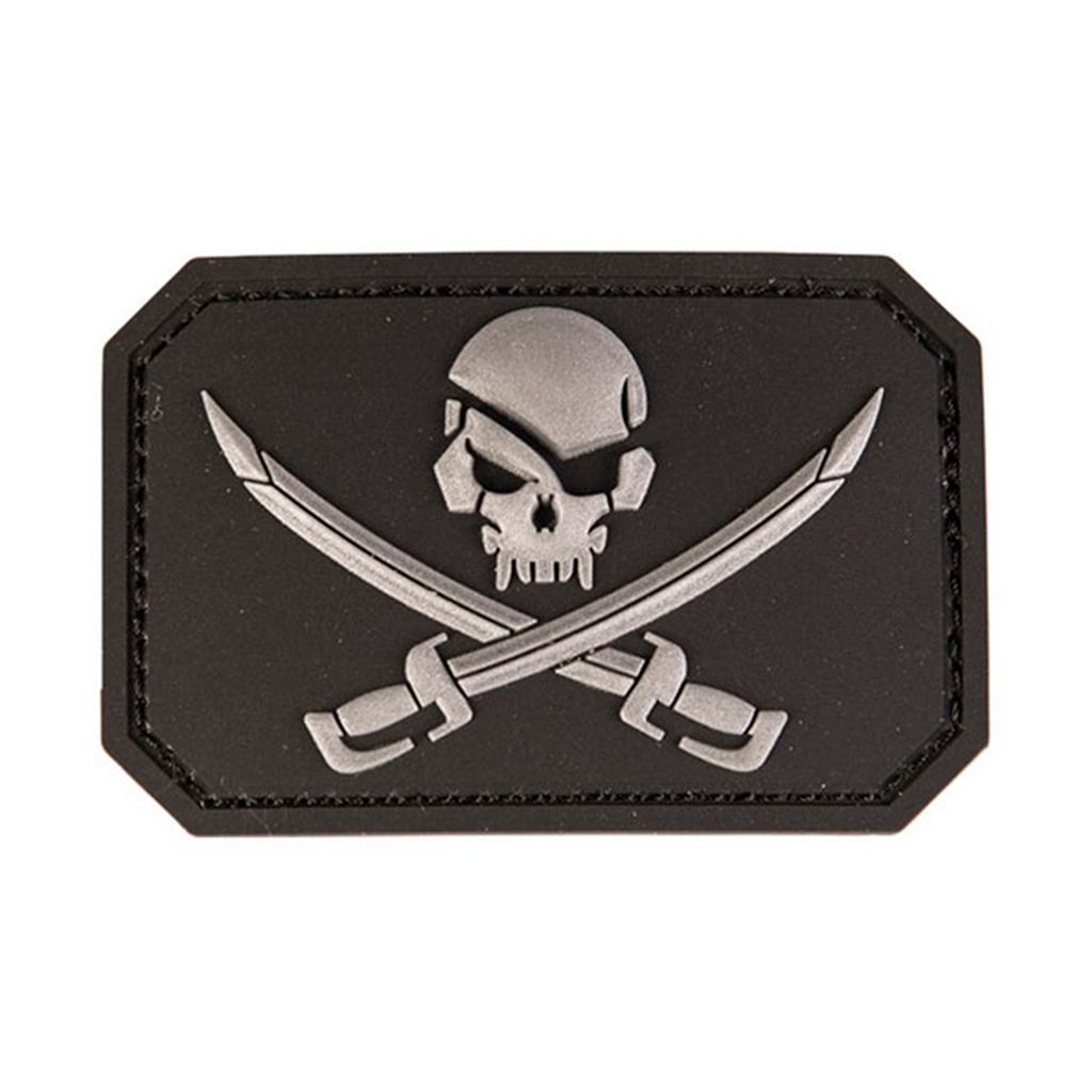 PARCHE PVC PIRATA SKULL SABLES MILTEC NEGRO-GRIS