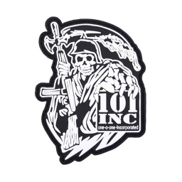 [V4441307084] PARCHE PVC 3D CALAVERA AK 101 INC NEGRO-BLANCO
