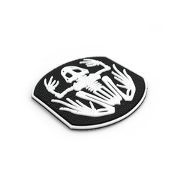 [CZ0703] PARCHE PVC ESQUELETO RANA NEGRO-BLANCO