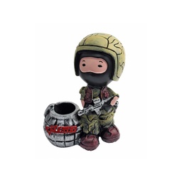 [39431] FIGURA RESINA SOLDADO CASCO PASAMONTAÑAS 15 CM