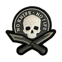[CZ7011] PARCHE PVC CALAVERA CUCHILLO GRIS-BLANCO