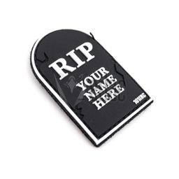 [V4441305140] PARCHE PVC 3D RIP YOUR NAME HERE NEGRO-BLANCO